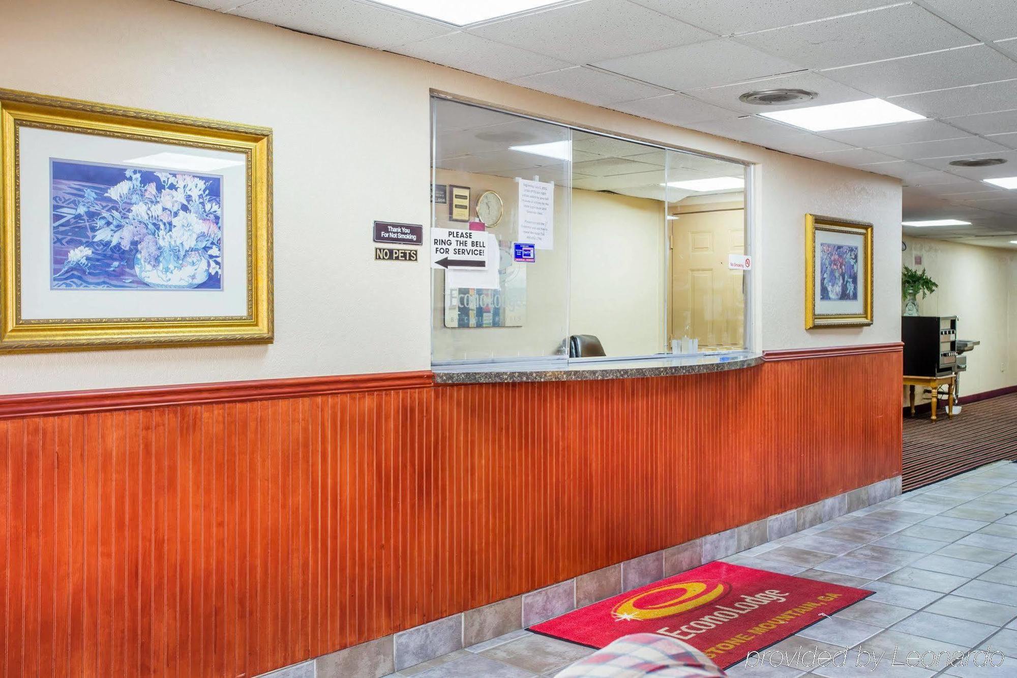 Rodeway Inn Stone Mountain Tucker Exterior foto